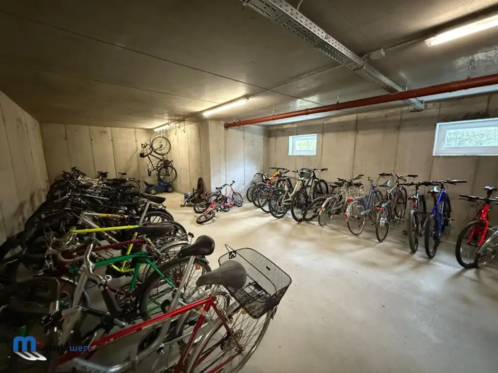 Traumhafte 4-Zimmer-Wohnung mit Loggia, Terrasse, Hobbyraum, TG-Stpl. in Linz-Urfahr!