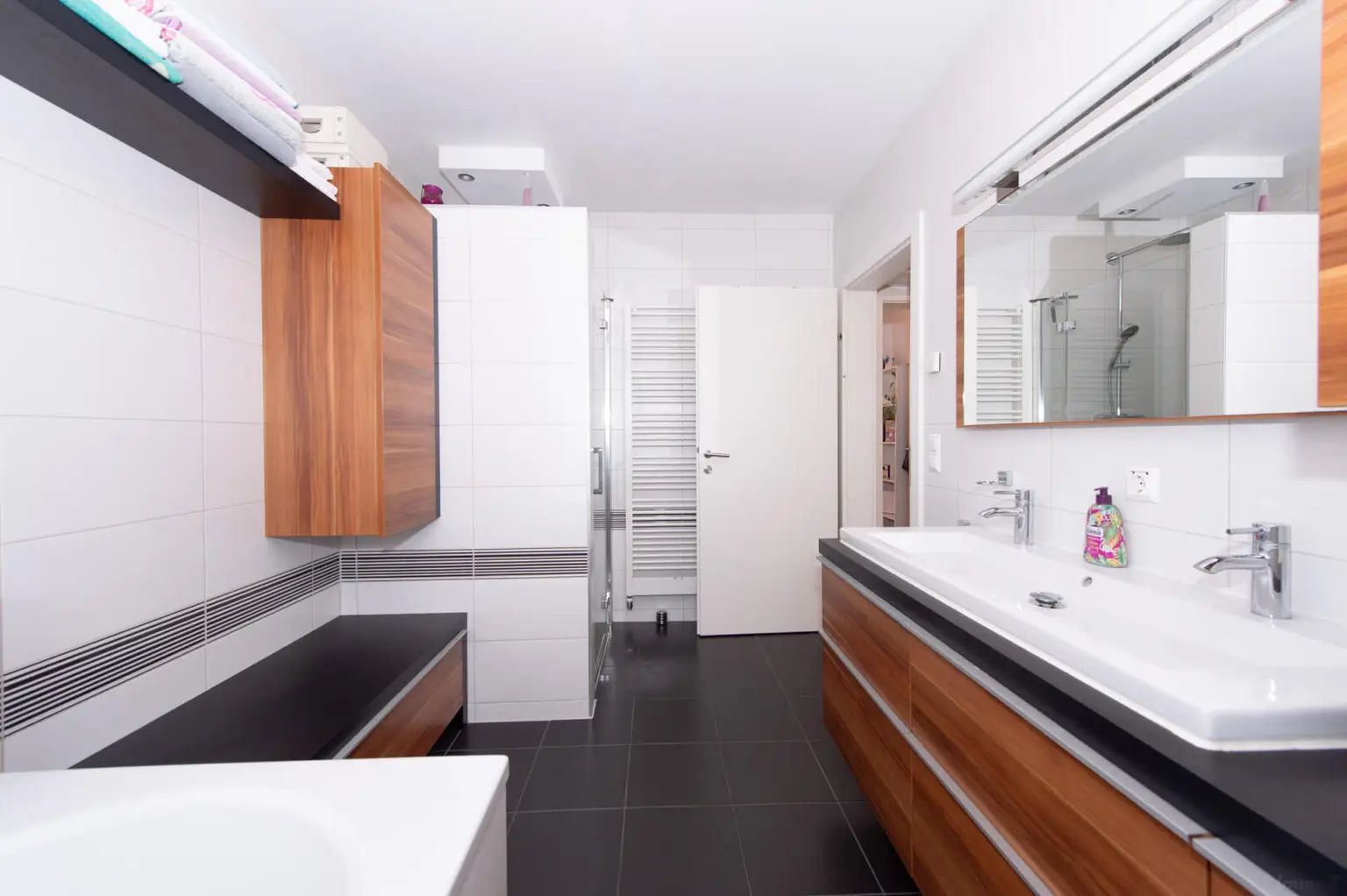 Raiffeisengasse 5b-12