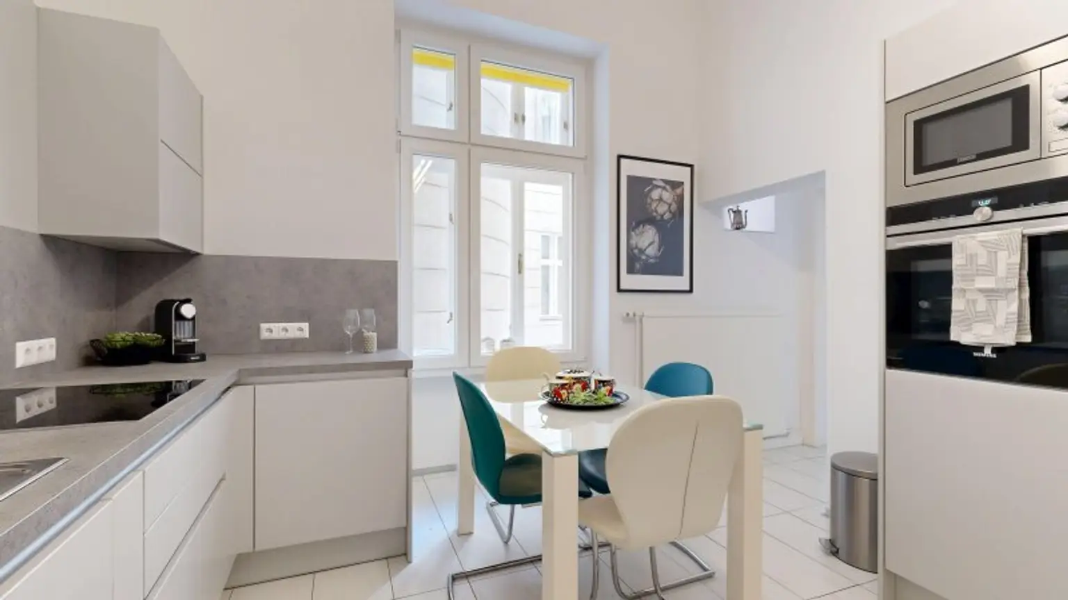 Wunderschöne großzügige 5-Zi-Altbauwohnung mit Grünblick im 3.Bezirk zu kaufen