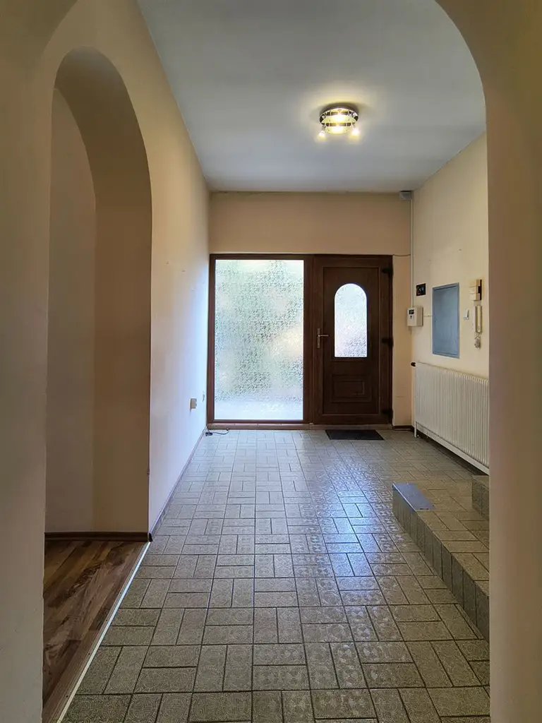 2380 Perchtoldsdorf/Nähe Wiener Stadtgrenze: Einfamilienhaus - Ruhig gelegenes, sonniges 1020m² Grundstück mit hohem Potenzial