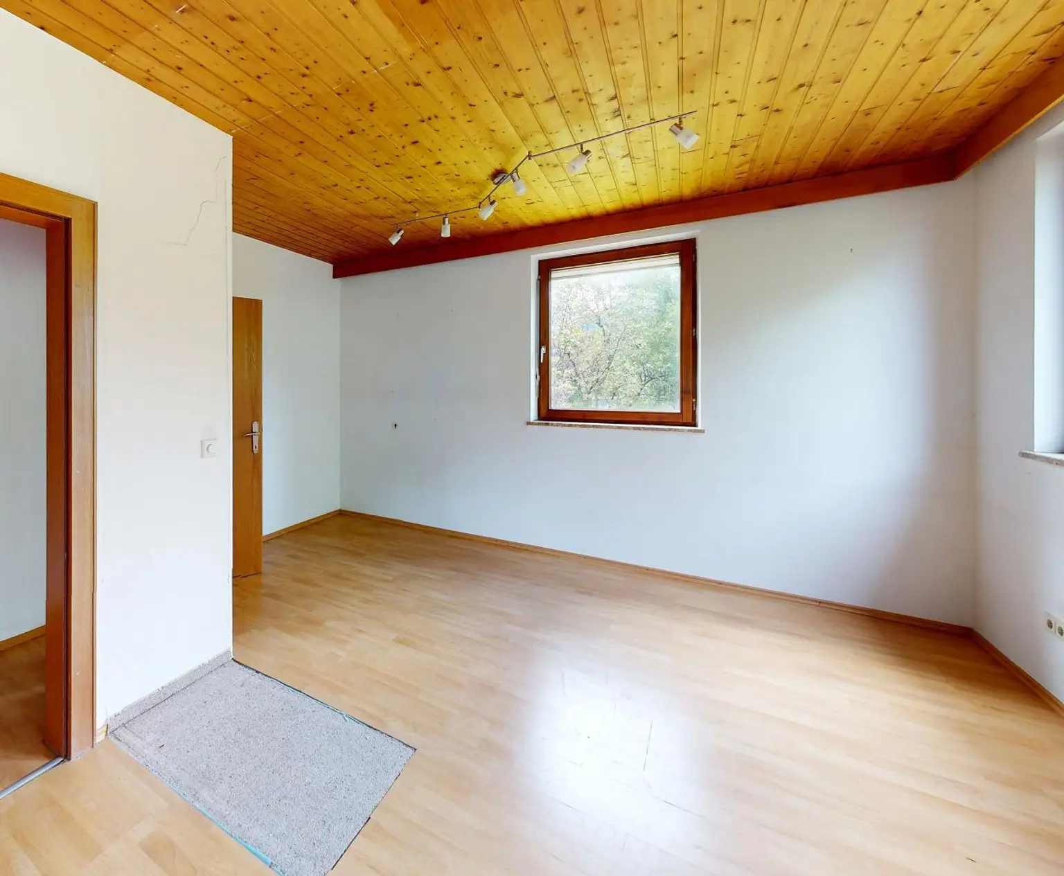 Haus - DG Zimmer VI.