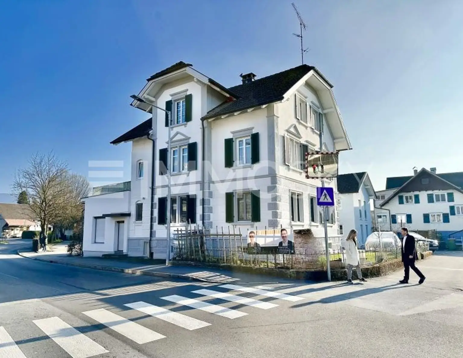 Renoviertes Zinshaus mit 4 Einheiten