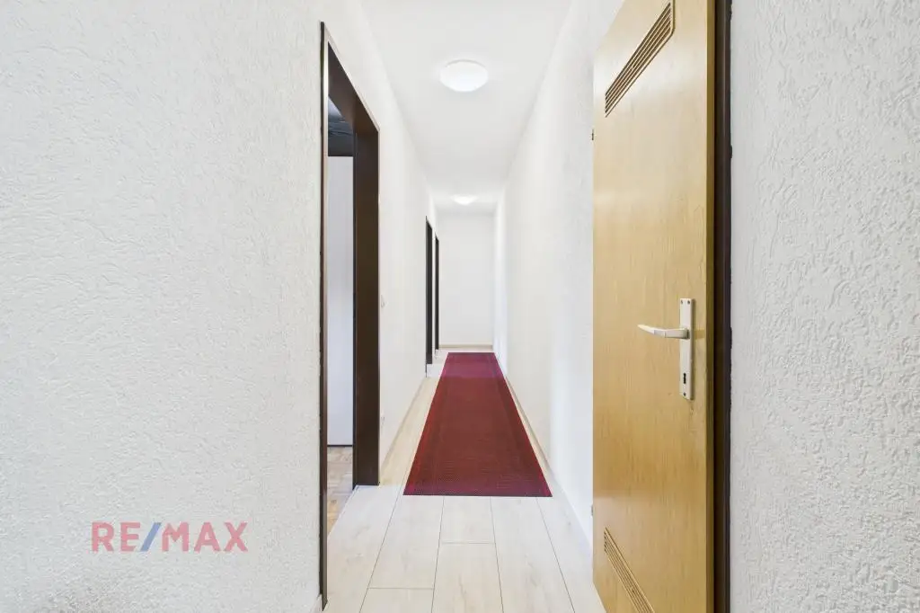 Wohnen mit Weitsicht: Charmante 4-Zimmer-Wohnung mit Balkon