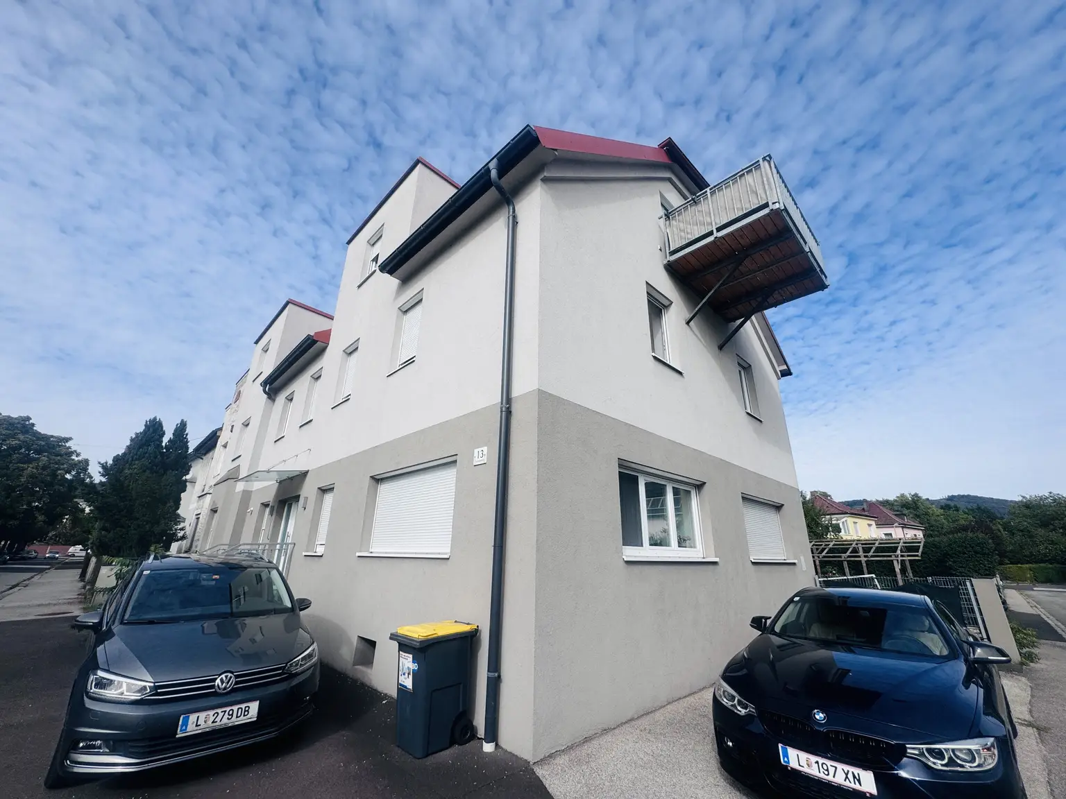 Wohnen wie im eigenen Haus – 4 Zimmerwohnung mit Eigengarten & Stellplatz in Ruhelage – PROVISIONSFREI