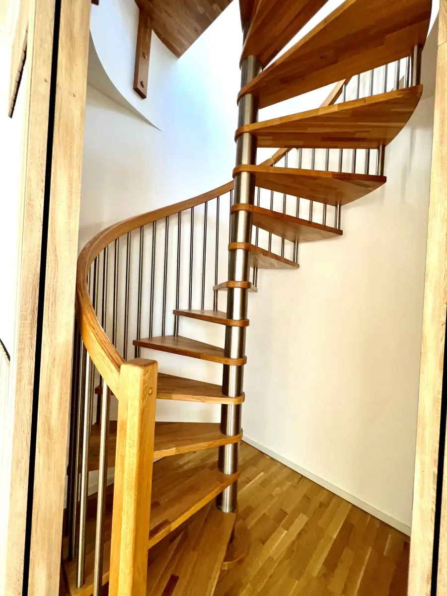 26 | TRAUMHAFTE Maisonette-Wohnung - Top Zustand, Terrasse mit Ausblick | Prima Service Immobilien