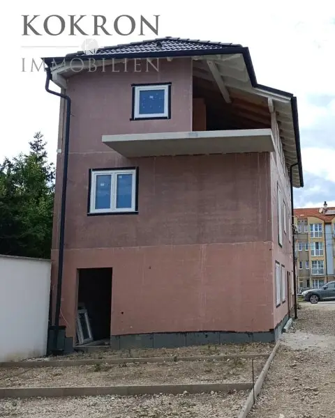 Neubau-Doppelhaushälfte – Nur 20 Min von Wien