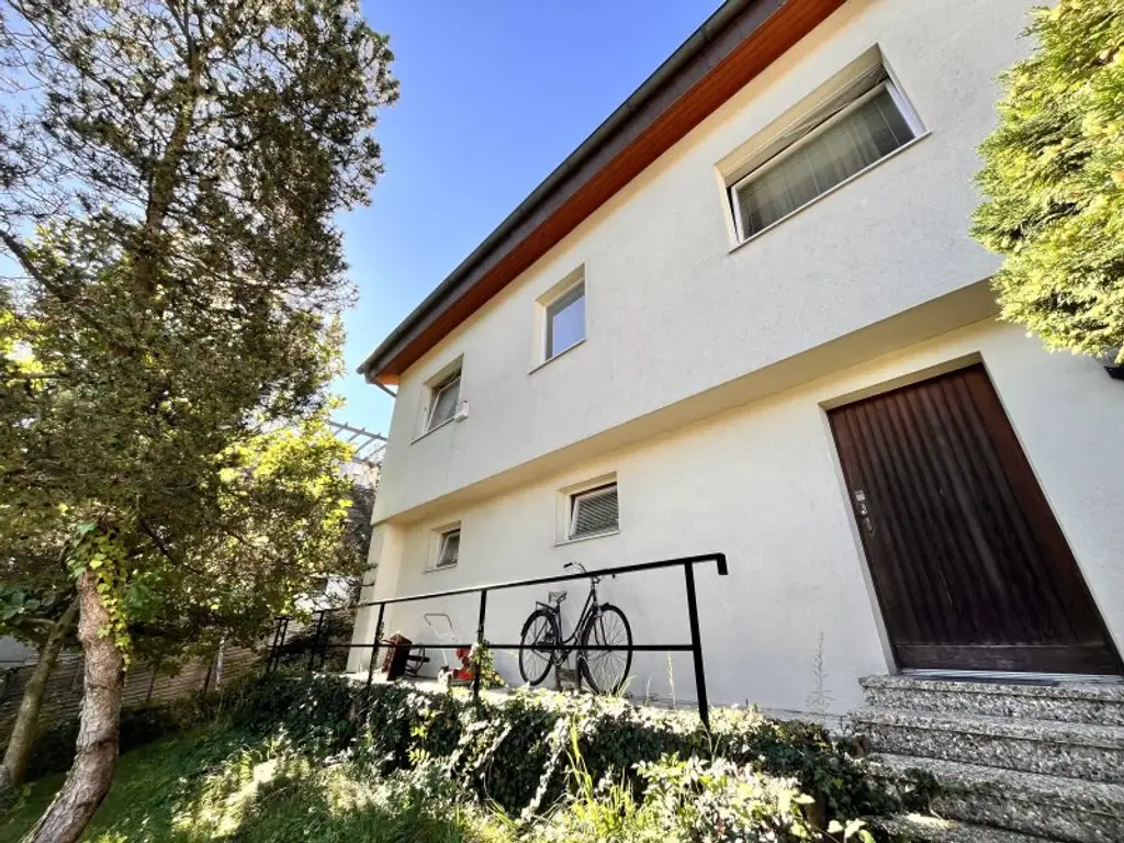 Haus mit Potenzial in Kierling – Ruheoase mit Garten, Pool & Wintergarten