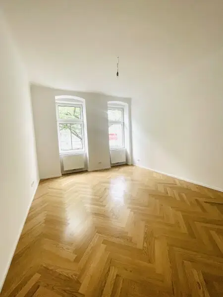 Charmante  2-Zimmer-Wohnung - neu saniert - in 1150 Wien!