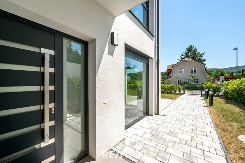 Erstbezug: Doppel-Haushälfte mit Fernblick und Wohlfühlambiente