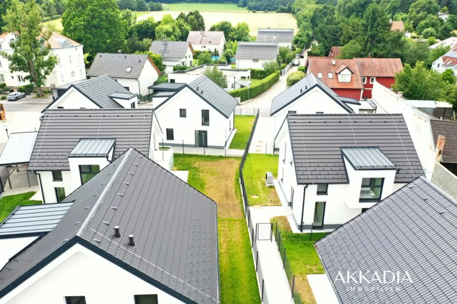 Ziegelmassiv I Reihenhaus I Erstbezug