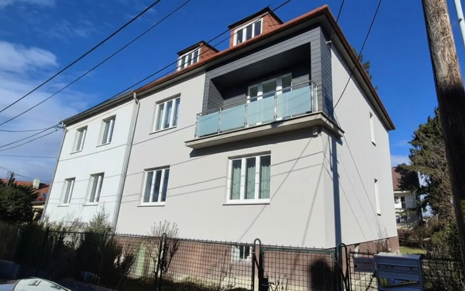 Straßenansicht (nach evtl Sanierung)