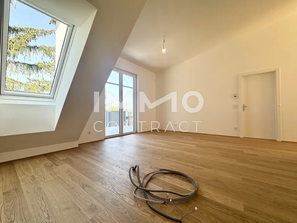 Penthousewohnung der Extraklasse: 4-Zimmer-Luxusresidenz mit 3,60m Raumhöhe und Balkon