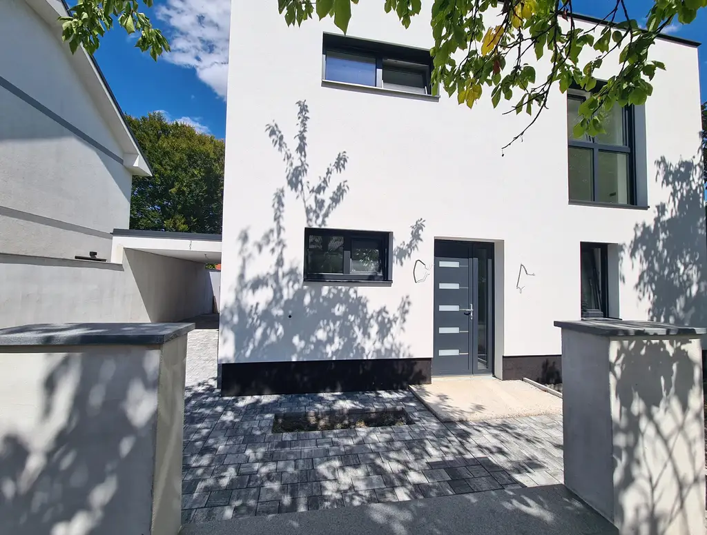 Schönes modernes Haus bei Pottendorf!