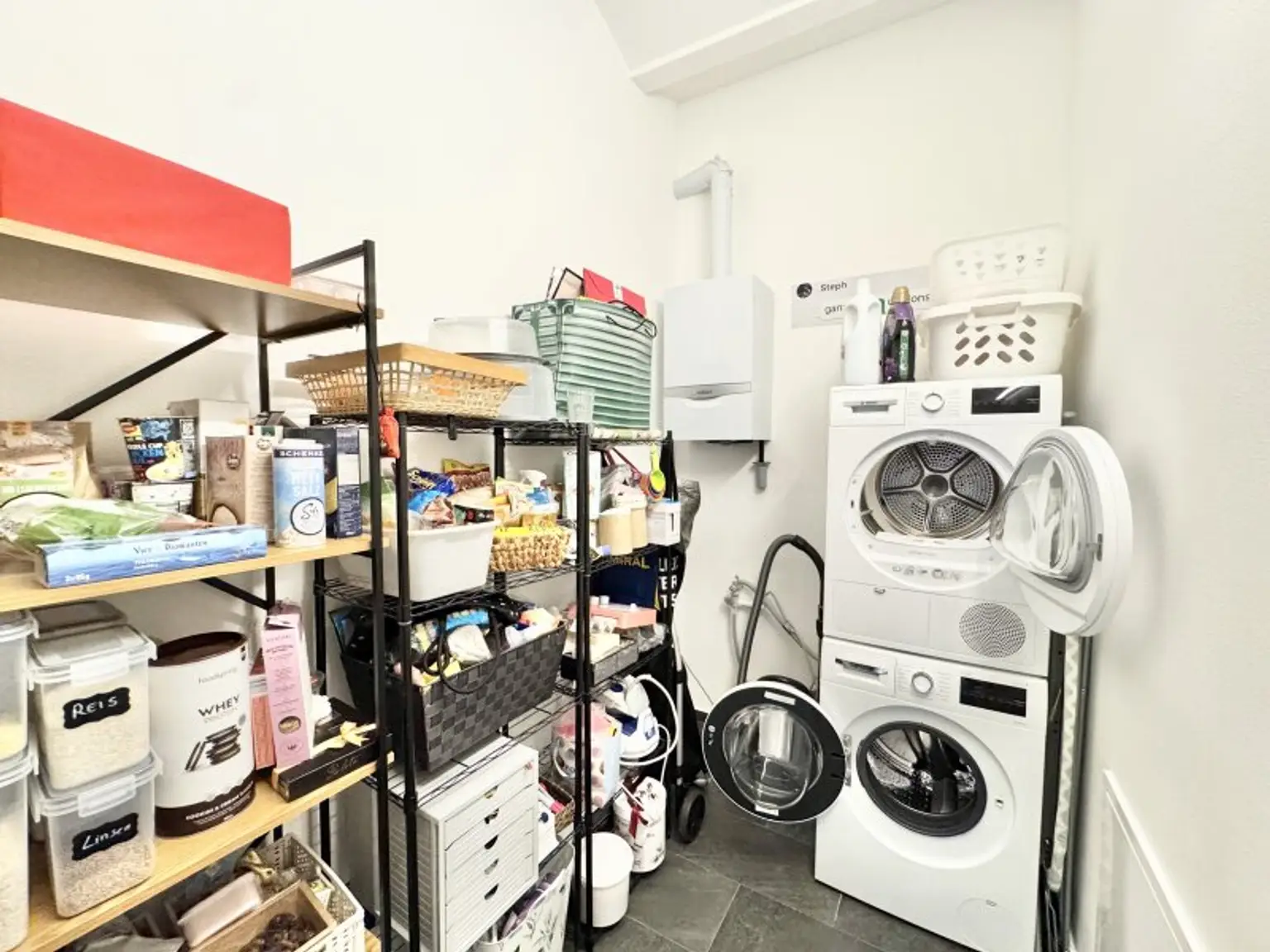 Einzigartiges LOFT in Hofruhelage | Traumhafte Immobilie mit großzügigem Balkon | Vollmöbliert bei Bedarf
