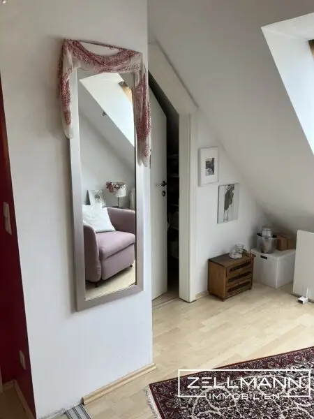 Heimelige Dachmaisonette Nähe AKH  | ZELLMANN IMMOBILIEN