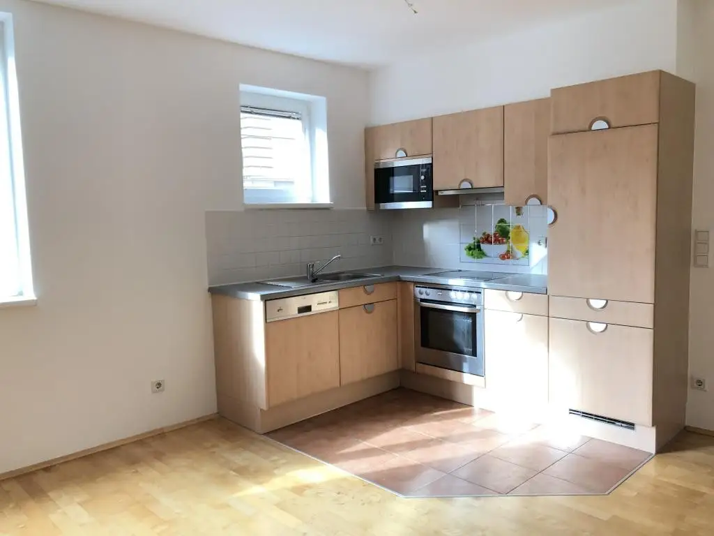 Nähe U3 - Wunderschöne, sehr sonnige Neubauwohnung in sehr guter und verkehrsgünstiger Lage