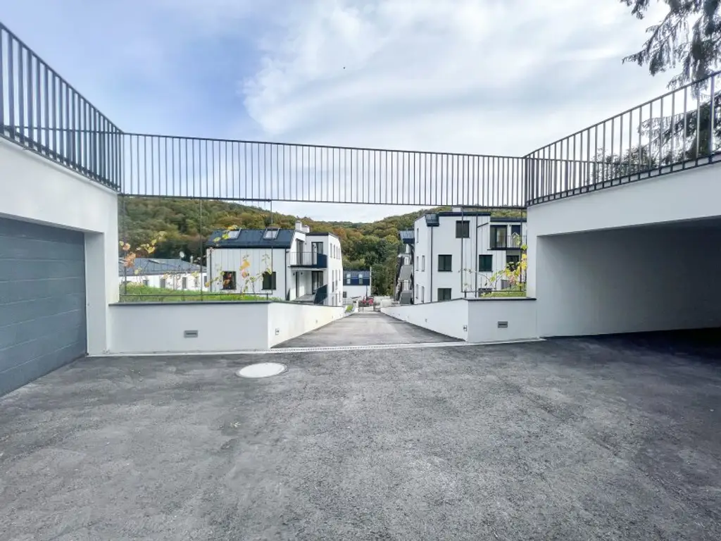 112 m2 Dachgeschosswohnung mit 11 m2 Balkon in Untermauerbach in absoluter Grünruhelage!