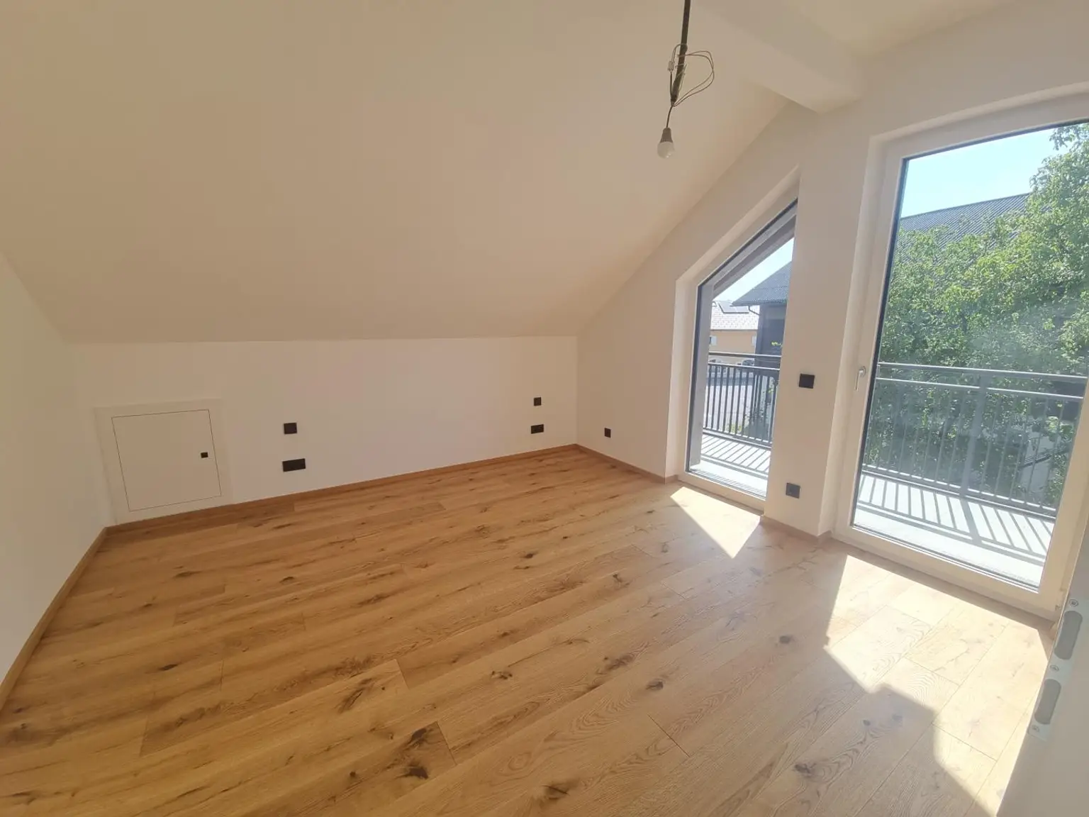 ERSTBEZUG | Exklusives Penthouse mit 4 Zimmern & sonniger Terrasse