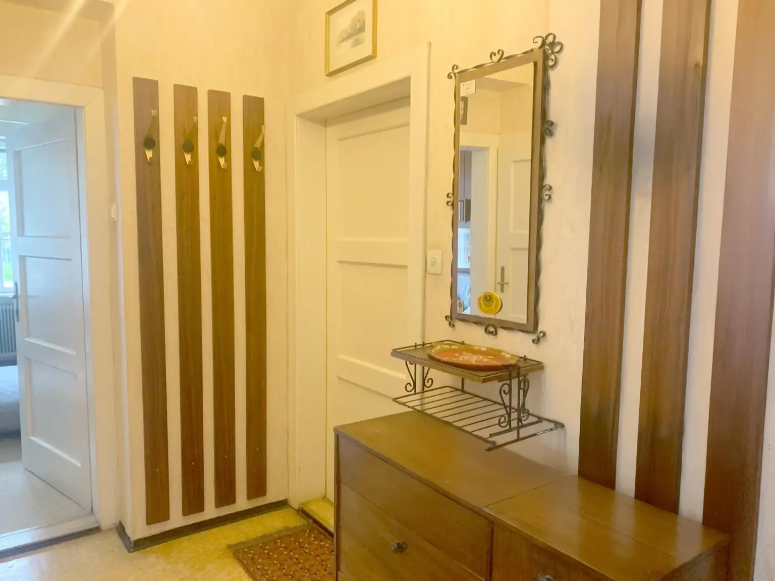 Gediegene Stadtvilla in gutem Originalzustand mit schönem Garten