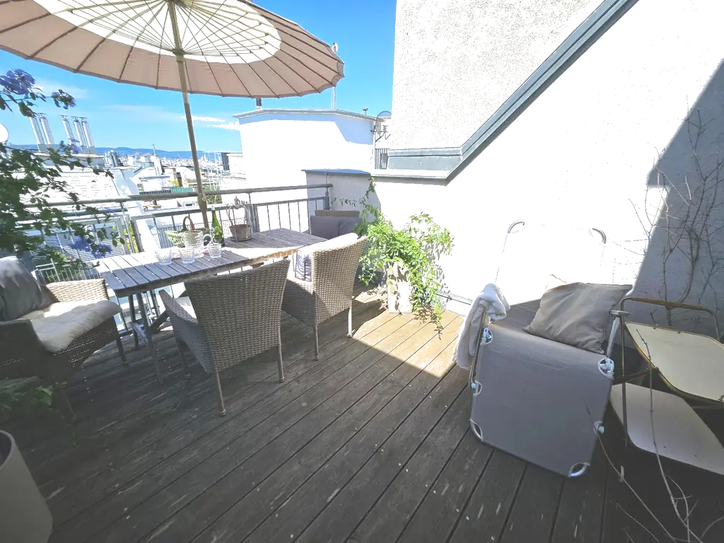 FERNBLICK ! DACHTERRASSEN ! RUHELAGE ! TERRASSENWOHNUNG ! Dachterrassen Maisonette mit herrlichem Ausblick!