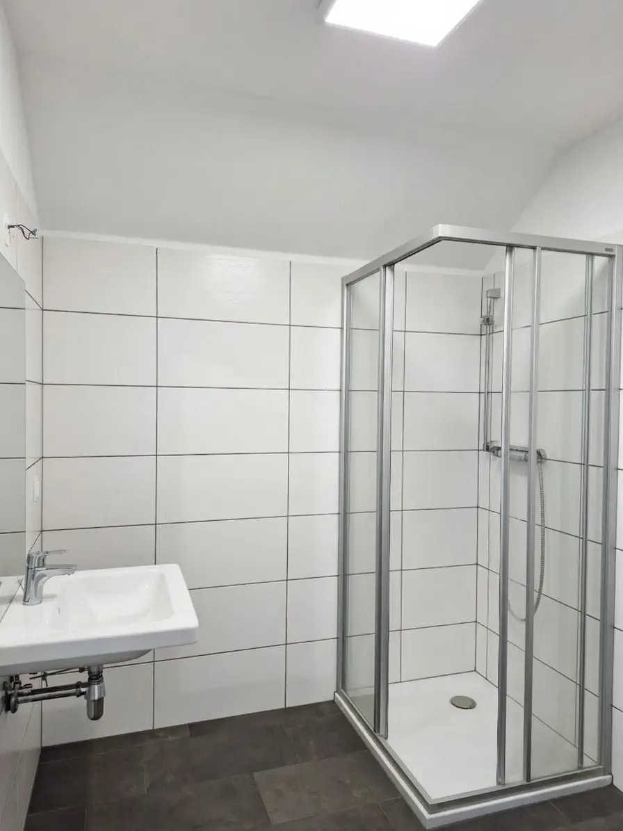 Reihenhaus mit Dachterrassen-Views – Dein Traumhaus wartet!
