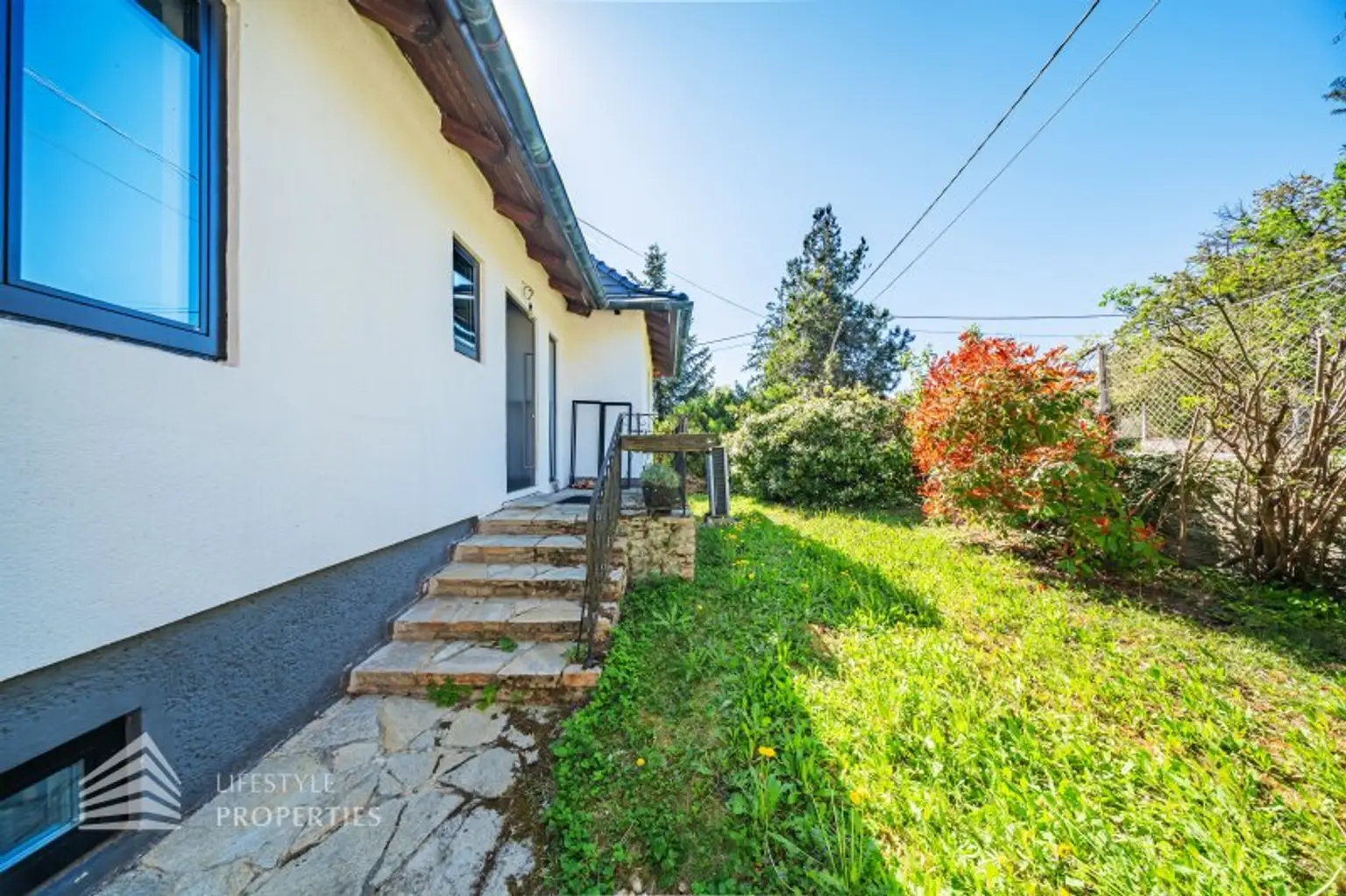 Traumhaftes Einfamilienhaus mit Gartenparadies