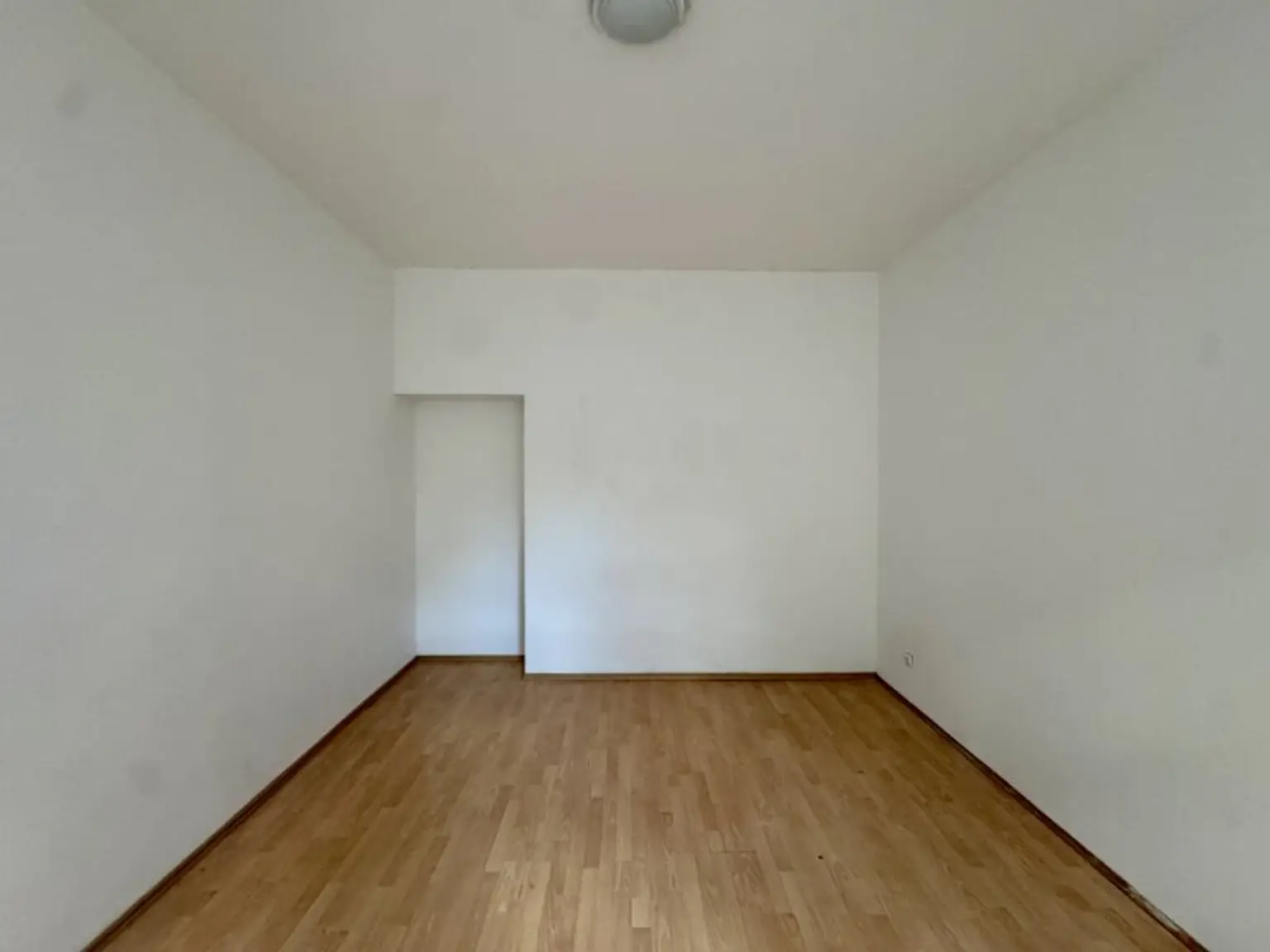 Sanierungsbedarf mit Potenzial – Gestalten Sie Ihr Zuhause in Meidling!