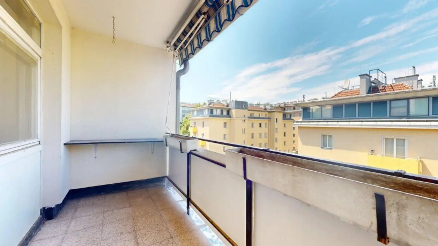 Helle Wohnung mit Loggia - FREIER MIETZINS!