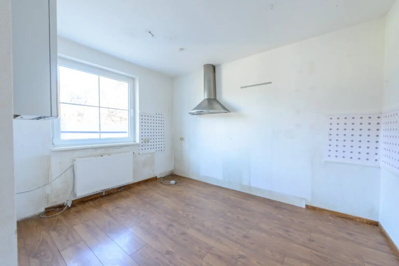 Wohnhaus mit Platz für Generationen oder 2 unabhängige Wohneinheiten