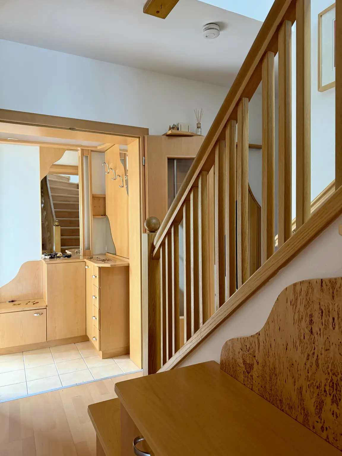 Vorraum und Stiegenhaus