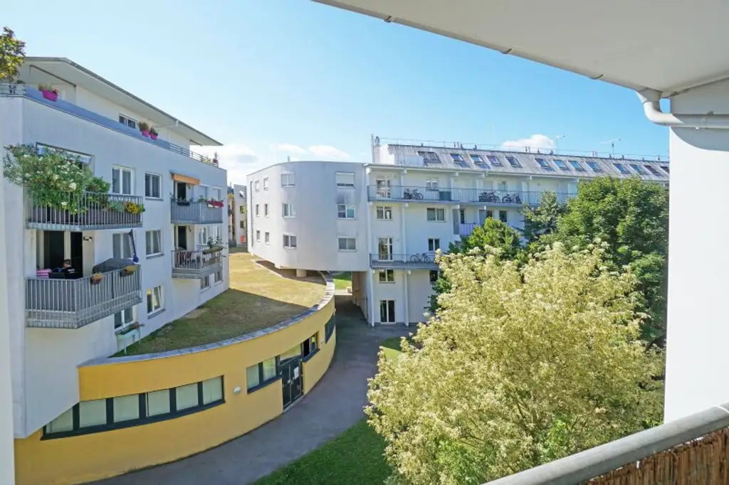 4-Zimmer Maisonettewohnung mit nord- und südseitigen Außenbereichen Nähe Liesinger Platz