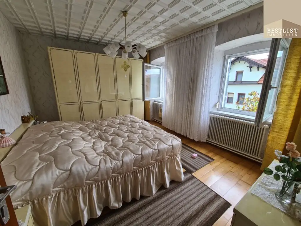 4 Wohnungen - 1 Gebäude - Perfektes Mehrfamilienhaus