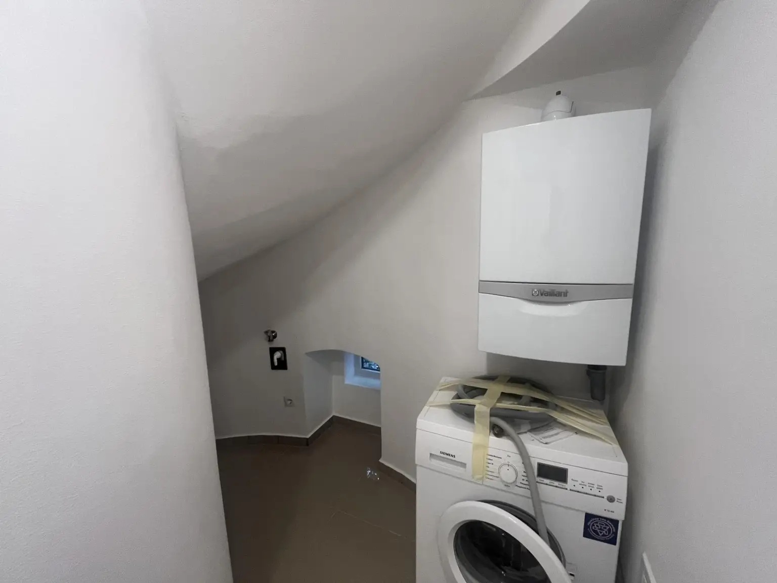 13 Toilettea