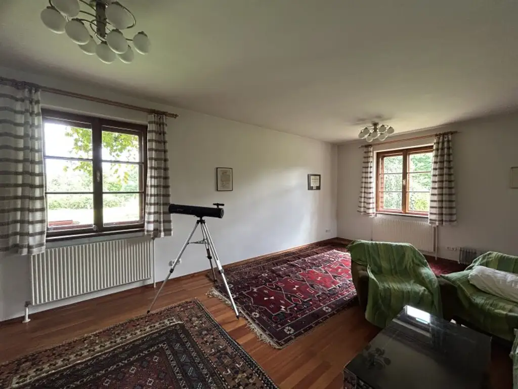 ++ Charmantes Mehrfamilienhaus mit großem Garten in Kleinmutschen ++