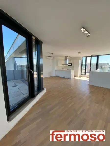 Wohnzimmer mit Loggia