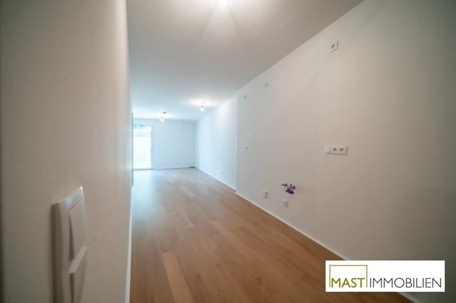*sofort beziehbar* Kagraner Platz - Provisionsfreie 2 Zimmer Wohnung mit Loggia