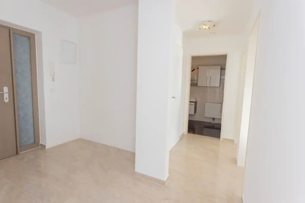 Helle 3-Zimmer-Wohnung mit Loggia in ruhiger Grünlage von Mauerbach