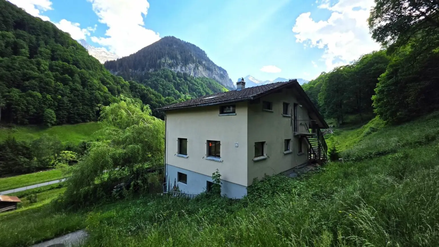 Zweifamilienhaus im Ferien-und Ski Gebiet