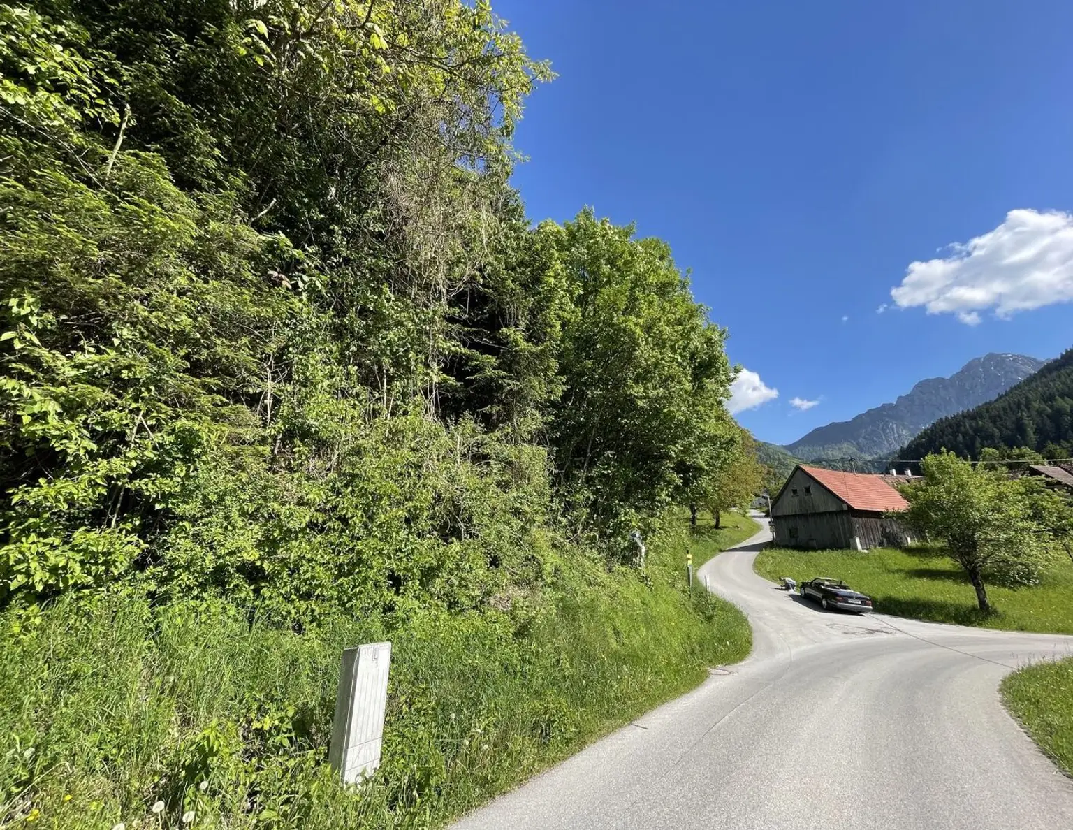 Baugrundstück am Sonnenhang in sonniger und ruhiger Lage