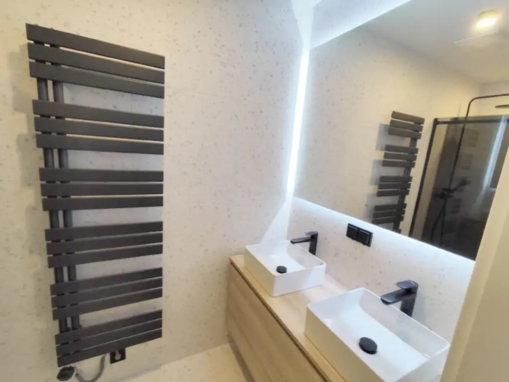 Krongasse! Erstbezug DG-Terrassenwohnung auf liebevoll neu saniertem Altbauhaus - Top16