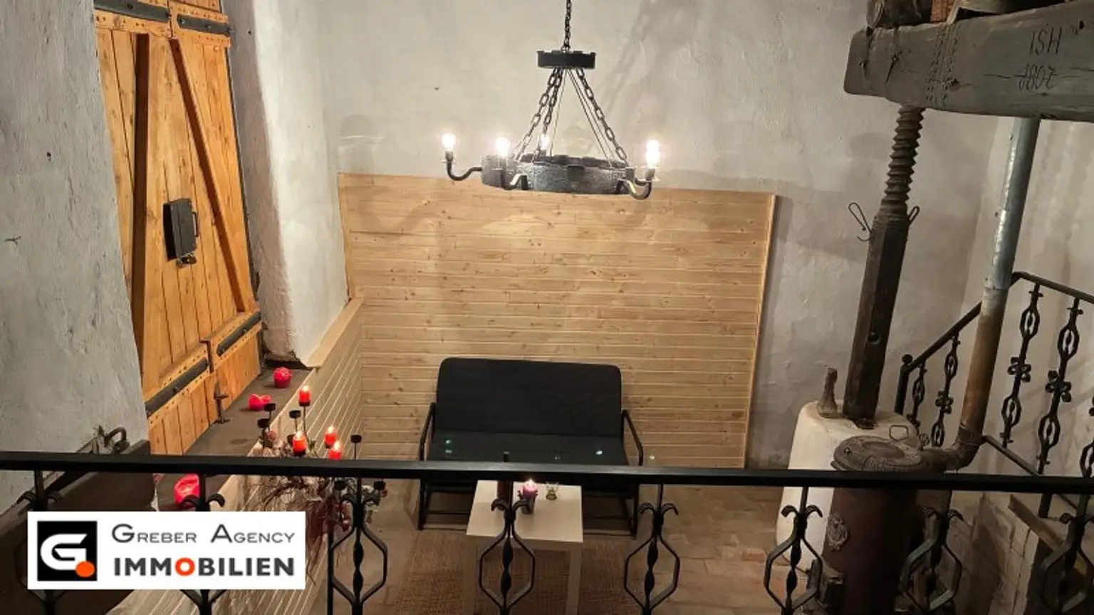 Urige Gemütlichkeit im eigenen Presshaus mit Fernblick