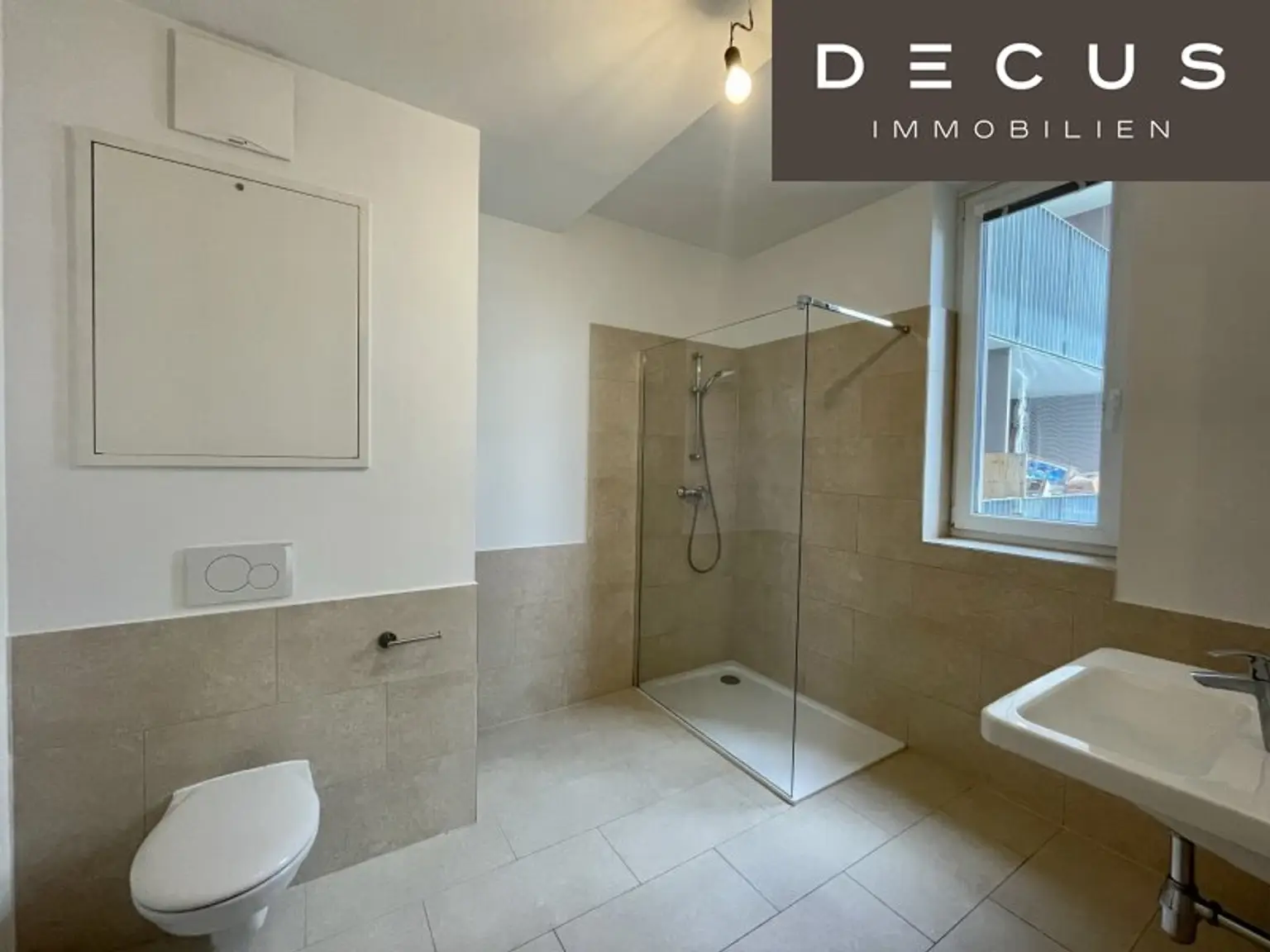 NEUWERTIGE 2 ZIMMER WOHNUNG | SÜDBALKON | IHR NEUES ZUHAUSE WARTET| AB AUGUST