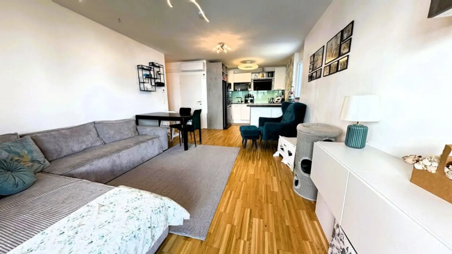 +NEU+ Ihr liebevoller und hochwertiger Rückzugsort im Grünen – Sonnige 3-Zimmer-Wohnung mit Balkon & bester Anbindung
