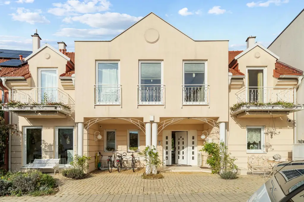 "Traumhaus direkt am See!"