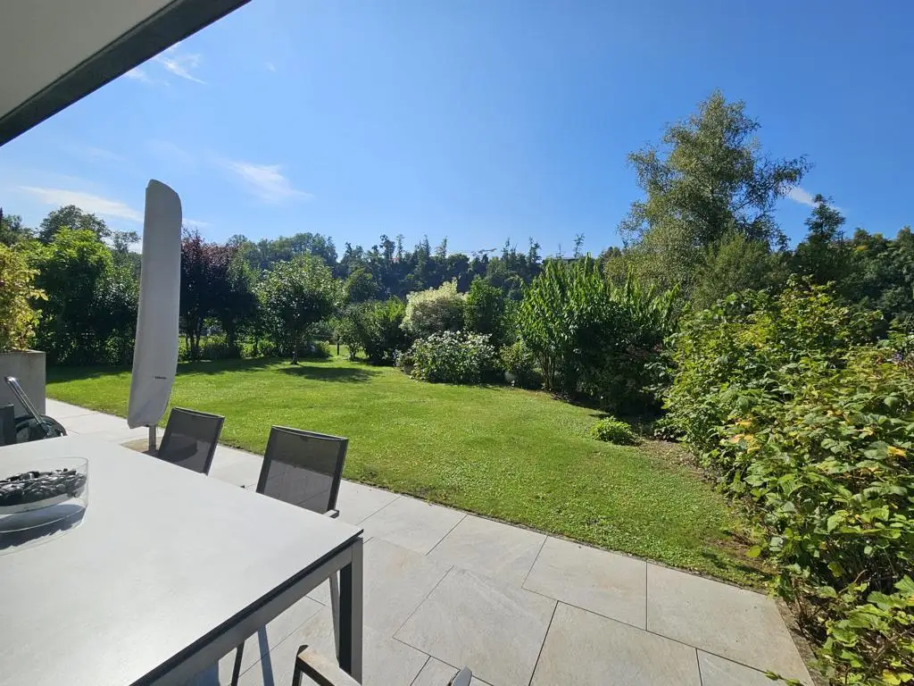 Stilvolle 127m² Gartenwohnung direkt an der Traun