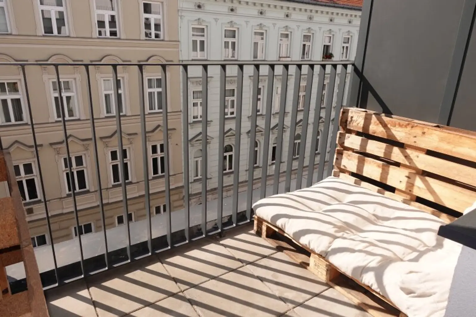 2 Zimmer LOGGIA-Neubauwohnung mit IDEALER Aufteilung - Nahe U6 Thaliastraße