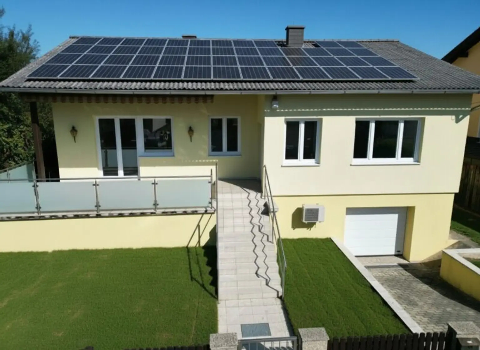 Einfamilienhaus in ruhiger Siedlungslage mit großem Garten (Pachtgrund)