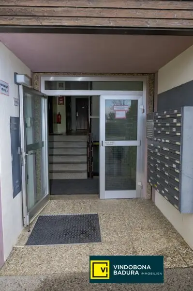 Familienfreundliche 3-Zimmer Wohnung mit Loggia | Optimale Raumaufteilung | Garagenparkplatz
