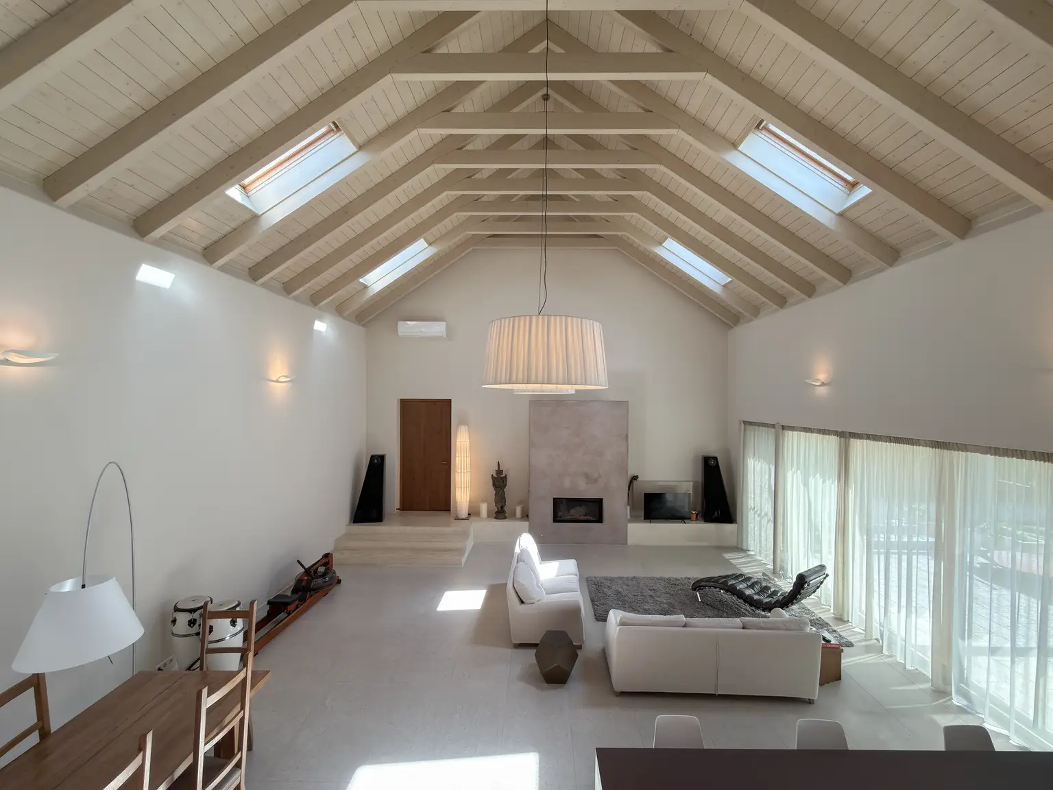 Architektur-Juwel am Neusiedler See: Wenn Großzügigkeit auf absolute Privatsphäre trifft!