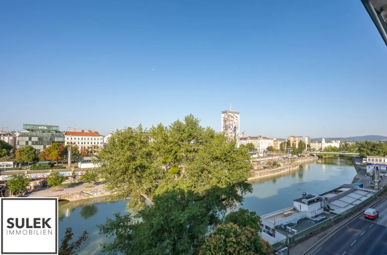 helle moderne 3 Zimmerwohnung mit traumhaften Blick über den Donaukanal